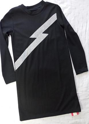 Чорна стильна сукня для дівчини