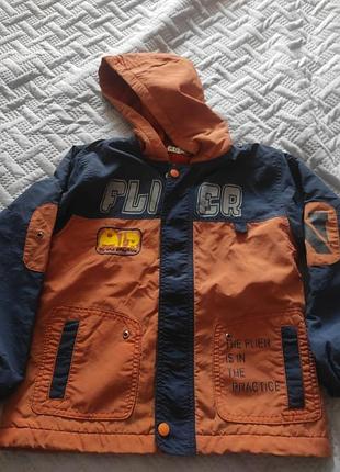 Куртка ветровка