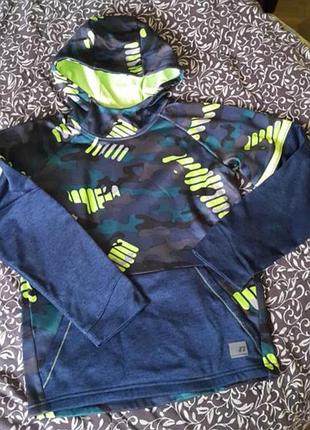 Спортивная кофта на 10-14 лет, светится в ночи.