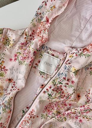 🌸 вітрівка непромокна для дівчинки🌸  📌бренд next 🖇️ розмір: 1,2-2 роки 💸 150 грн має дефект який не видно, на фото є