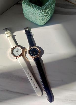 Женские кварцевые часы на руку черном цвете