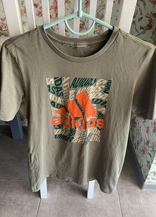 Футболка на хлопчика .довжина 57,ширина41