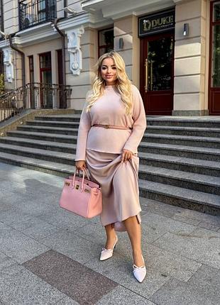 Жіночий костюм двійка зі спідницею міді та светром