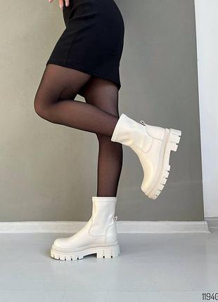 Ботинки 11940, р.36,38, эко-кожа, молоко