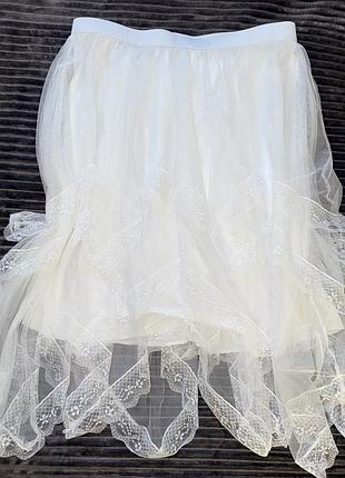 Біла спідниця фатинова з мереживом