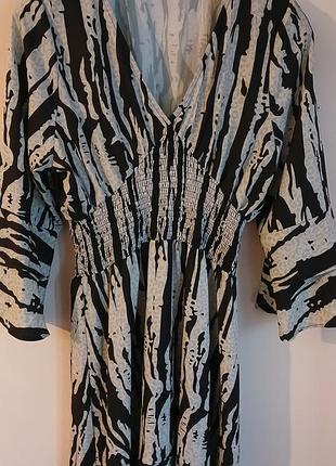 Платье большого размера