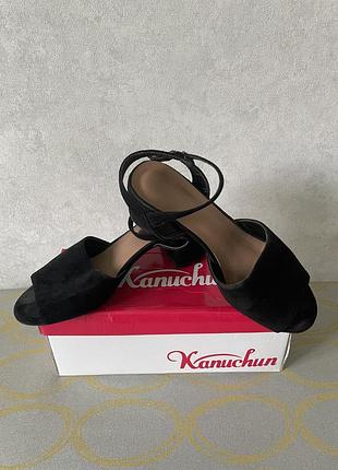 Босоніжки  для повсякденного життя