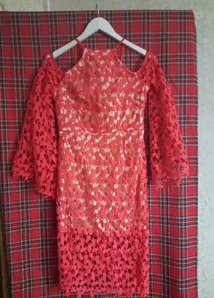 Ажурное платье