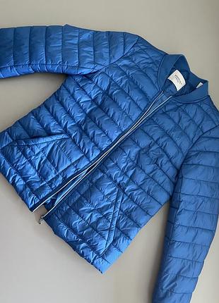 Нова куртка р. 40