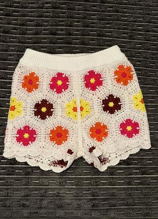 Шорти для дівчинки вʼязані
