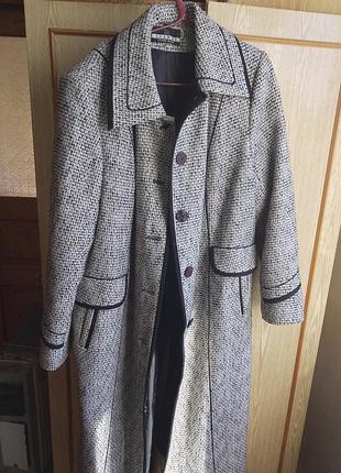 Пальто демисезонное