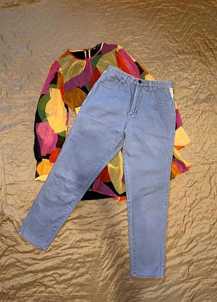 Джинсы однотонные