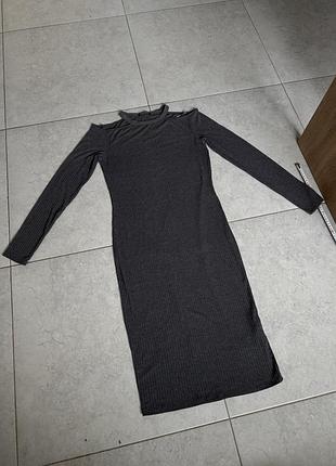 Платье миди длинное серое в рубчик размер xl terranova