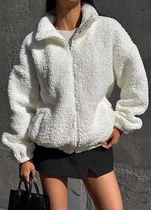 Крутой, трендовый бомбер