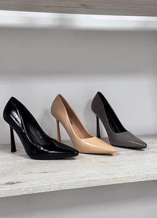 Елегантні туфлі, еколак