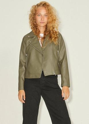 Куртка косуха reserved