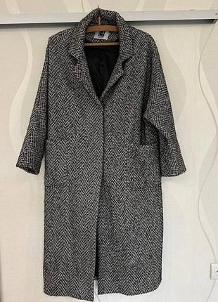 Пальто жіноче розмір 46