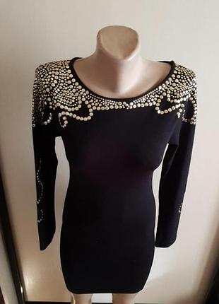 Платье шикарное