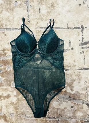 Жіноче боді