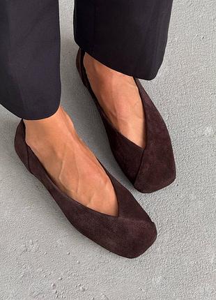 Стильные замшевые балетки