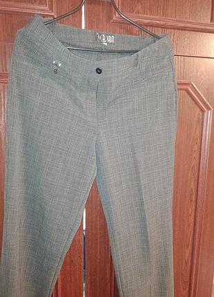 Серые женские брюки