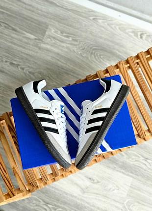 Adidas samba