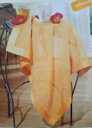 Скатерть 80 на 80 см. органза с вышивкой