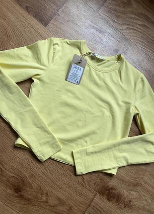 Укорочений топ/кофта