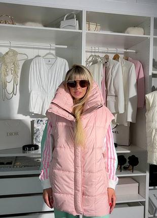 Теплый женский удлиненный жилет