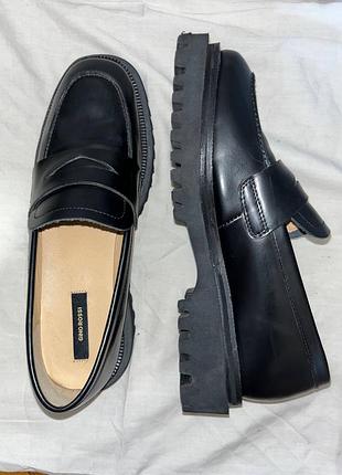 Лофери gino rossi 39 розмір