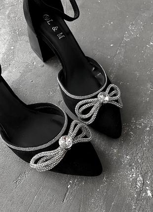 Туфлі на стійких підборах, нарядні босоніжки, бантики на стійкому каблуку, грубий каблук