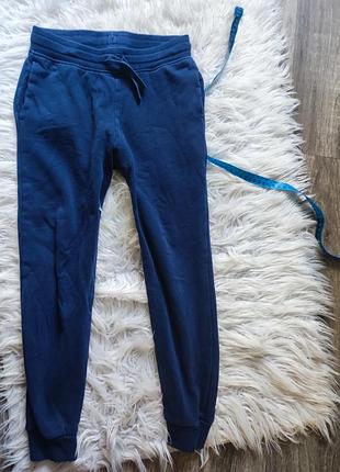 Брюки на рост 134-140см