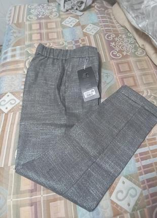 Новые красивые брюки женские на манжете умеренный стрейч 28 г.