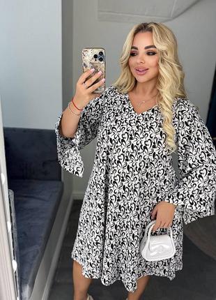 Сукня жіноча