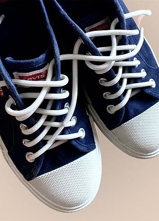 Кеди levi’s\39 розмір\устілка майже 26 см.\унісекс