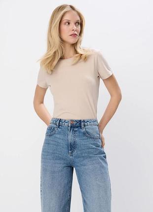 Бежева базова бавовняна жіноча футболка mohito