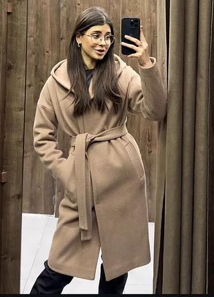 Пальто с капюшоном