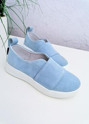 Женские слипоны размеры 32-41 из натуральной замши голубого цвета