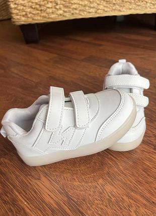Кросівки дитячі