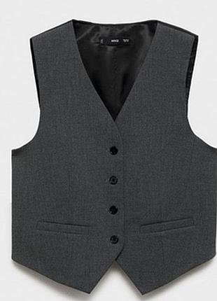 Жилет на гудзиках