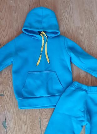 Костюм спортивный