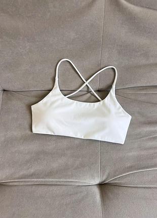 Новий якісний спортивний топ