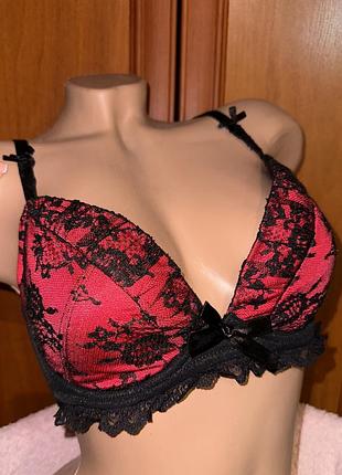 Якісний гіпюровий чорно червоний бюстгальтер ann summers 75d