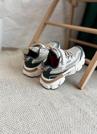 Підліткові кросівки