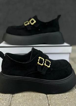 Закрытые лоферы на платформе