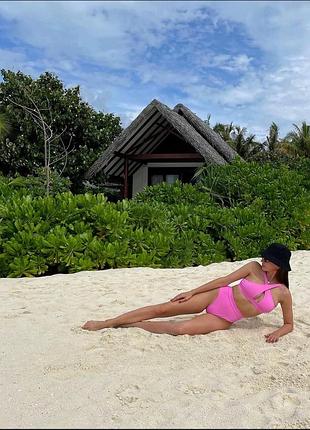 Купальник бренду roar