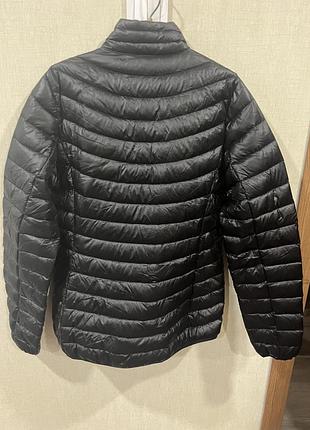 Продам женскую пуховую куртку