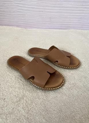 Tamaris кожаные женские шлепанцы 38р 24см