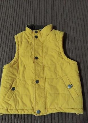 Жилетка на флісі