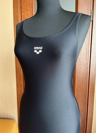 Arena купальник спортивний чорний